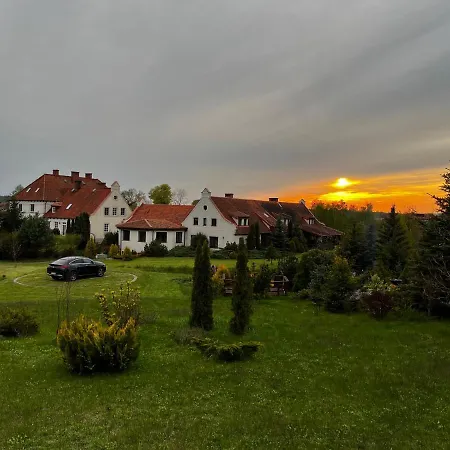 Aparthotel Paprotki *